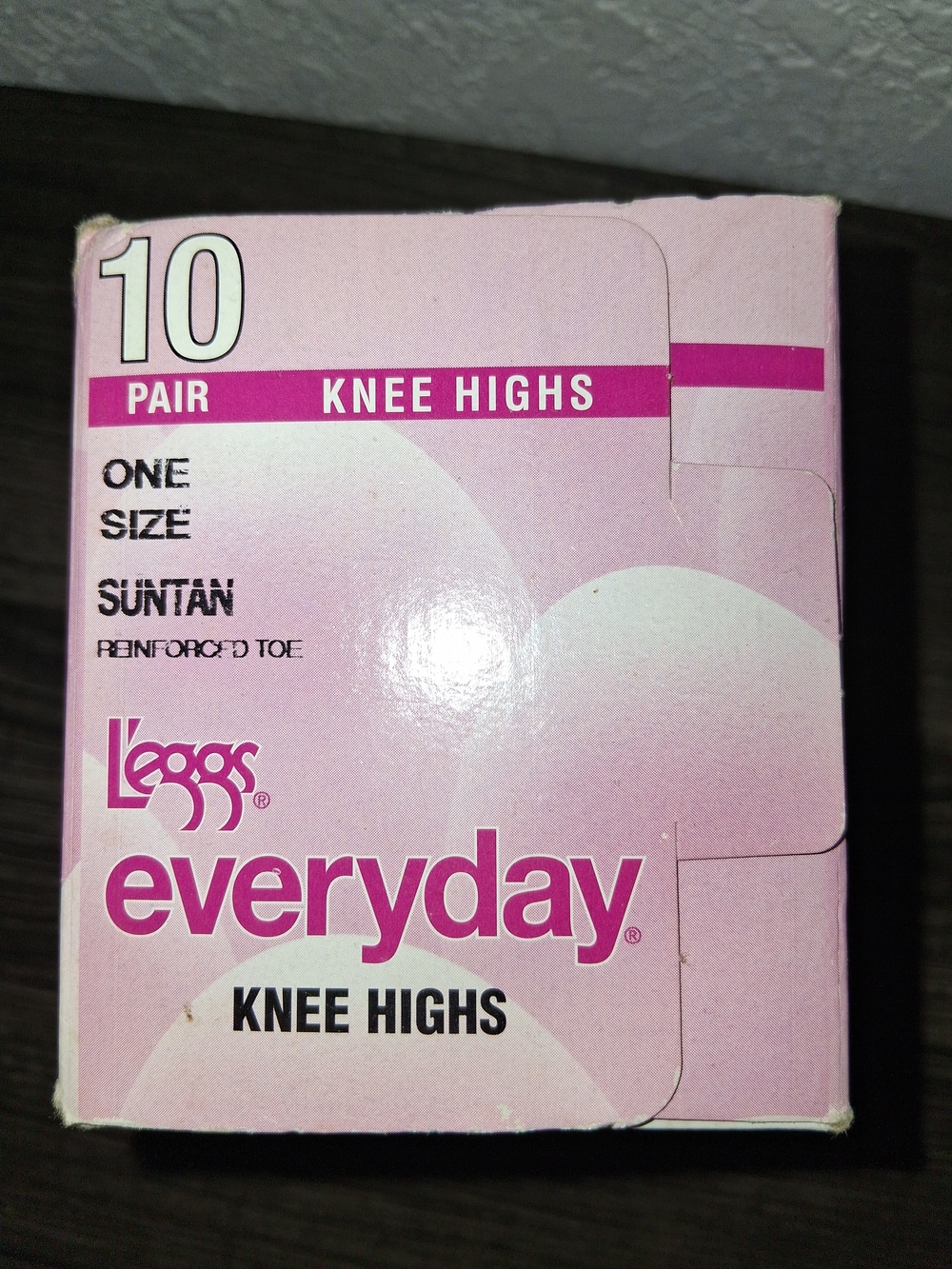 Vintage L'eggs Everyday Knee Highs 10 Pair Box One Size Suntan Reinforced Toe - Picture 6 of 6